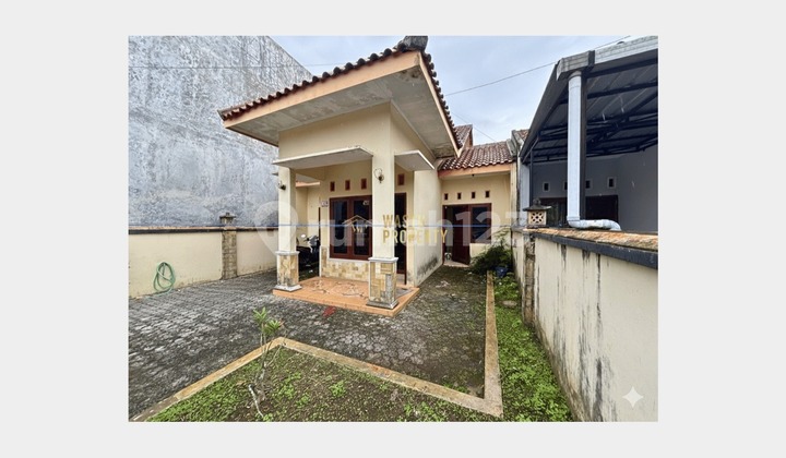 Rumah Second di Berbah, 10 Menit Jogja Expo Center