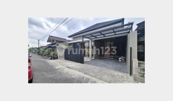 Rumah Modern Eksklusif Dekat Kampus Uii Terpadu Jakal Rumah Modern Eksklusif Dekat Kampus Uii Terpadu Jakal