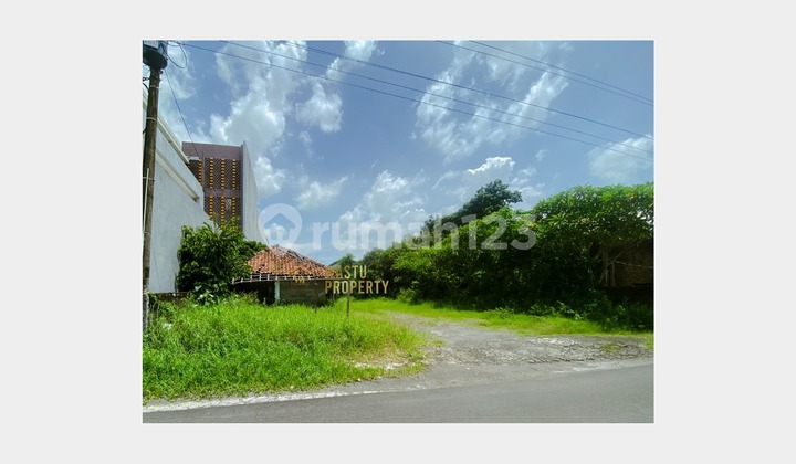 Tanah Luas Tepi Jalan di Kalasan Sleman Dekat Ukrim