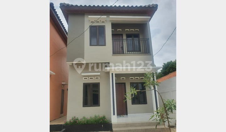 Rumah Cantik 2 Lantai Harga Terbaik di Jaticempaka