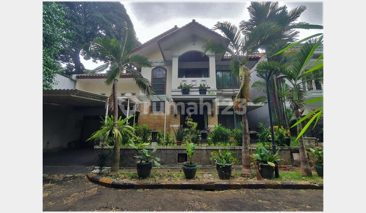 Rumah Tipe Besar Siap Huni Secondary di Lenteng Agung Rumah Tipe Besar Siap Huni Secondary di Lenteng Agung