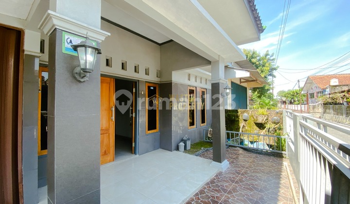 Large Ready-to-Occupy House Near Prambanan Temple Tourist Destination 2