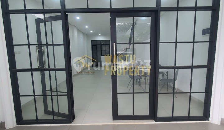 3-Story Shop House Ready for Use Near Aulia Hospital, Jagakarsa 2