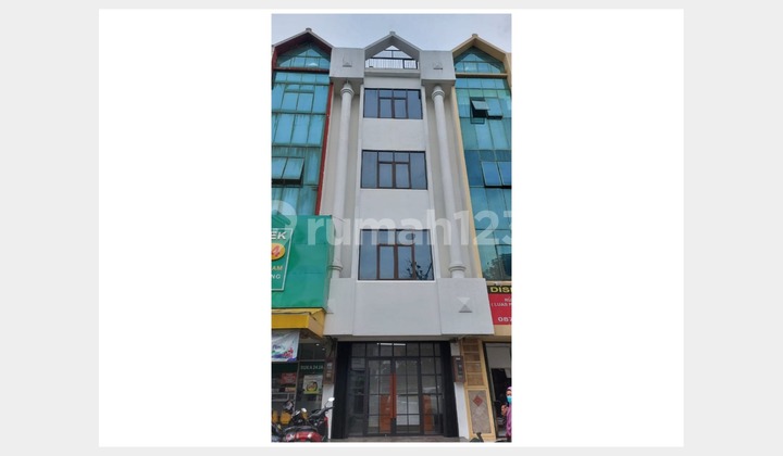 Commercial Shop House in Kebayoran Lama Business Center Area