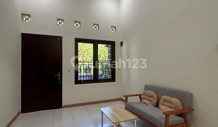 Minimalist House 500 Million Wedomartani Ngemplak 2