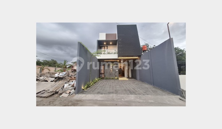 Rumah 2 Lantai Harga Promo, Siap Huni Dekat Sma N 2 Ngaglik