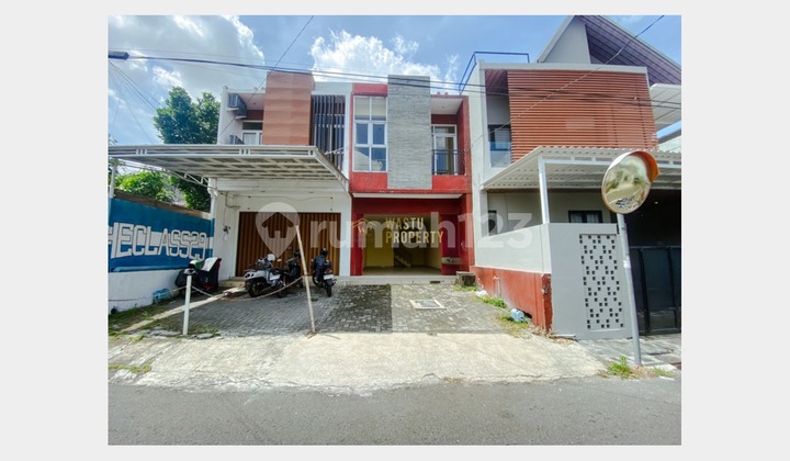 Ruko Murah Siap Pakai di Kawasan Paling Ramai Jogja Ruko Murah Siap Pakai di Kawasan Paling Ramai Jogja