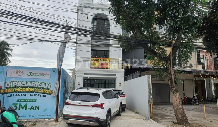 Ruko Cantik 3 Lantai di Jagakarsa Dekat Smk N 74