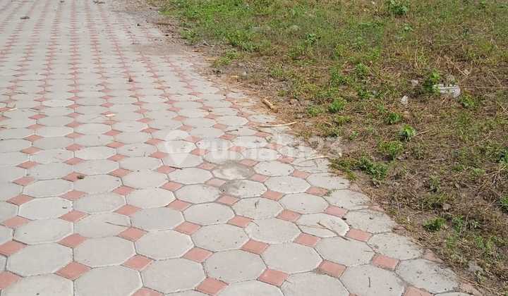 Strategic Land Near UTY Campus