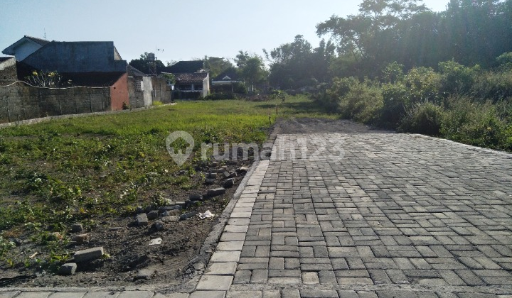 Near Monjali Premium Plot Ready to Build