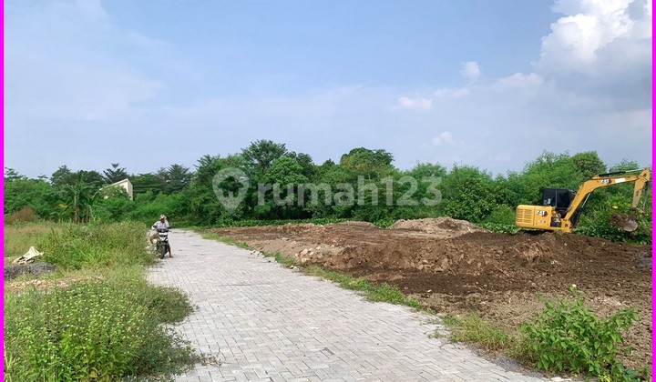 Dekat Jl. Kabupaten Tanah Kavling Strategis– View Sawah & Akses Mobil Lancar Dekat Jl. Kabupaten Tanah Kavling Strategis– View Sawah & Akses Mobil Lancar