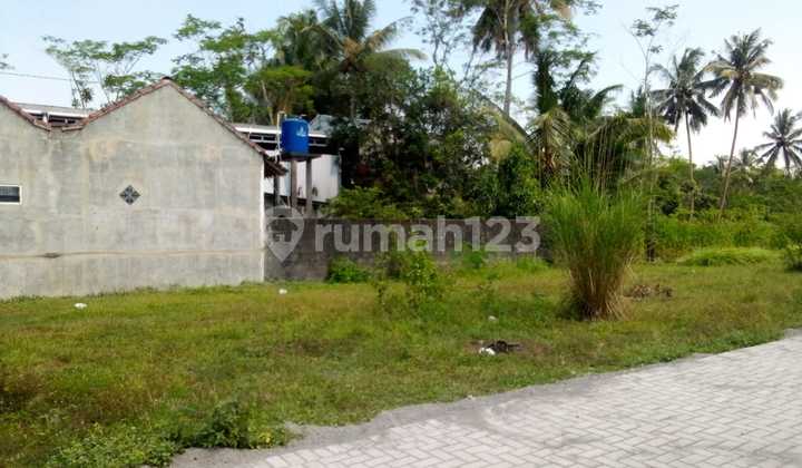 Near Jalan Magelang; A Livable and Pleasant Residential Area; SHMP