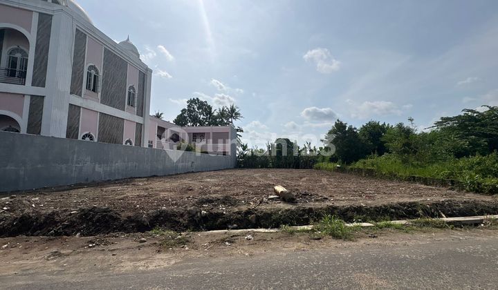 900 meters to Maguwoharjo Stadium; Ready to Build