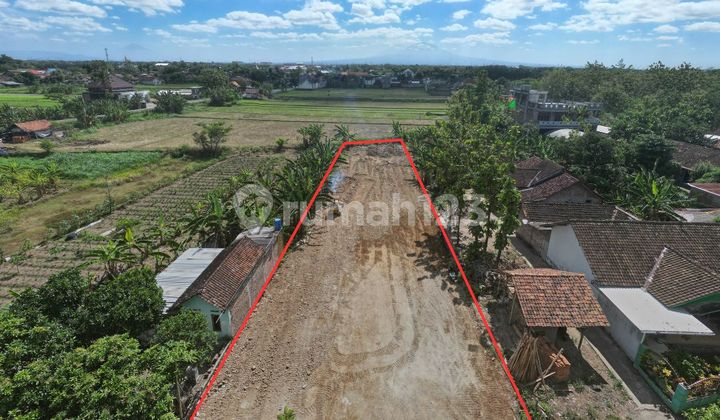 Giwangan South Terminal, ready-to-build hook land in a row. Giwangan South Terminal, ready-to-build hook land in a row.