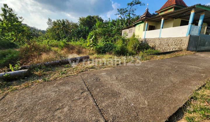 Wukirsari Imogiri, Tanah Bantul, dekat Pinus Pengger Wukirsari Imogiri, Tanah Bantul, dekat Pinus Pengger