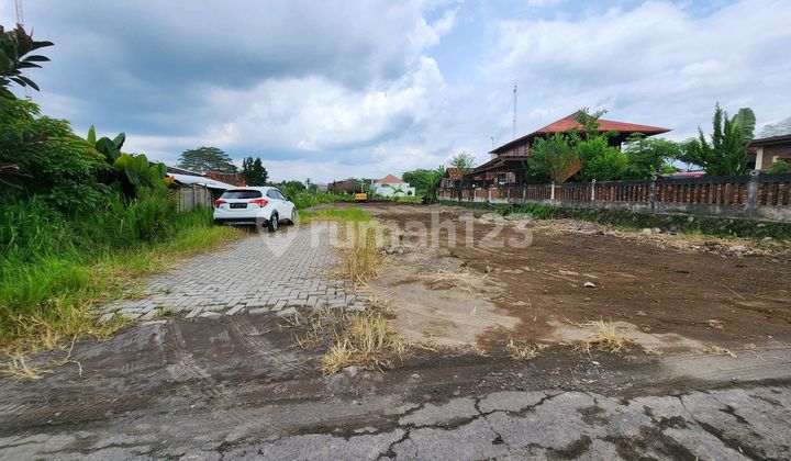 Utara Jalan Damai, Tanah Sleman Jogja, Dekat Sleman City Hall