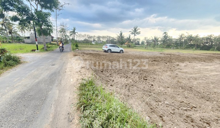 Candibinangun, Tanah Sleman Jogja, dekat Sleman City Hall Candibinangun, Tanah Sleman Jogja, dekat Sleman City Hall