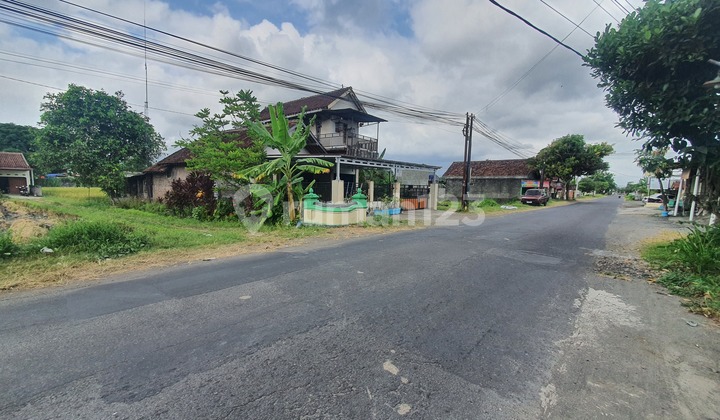 Kalitirto Berbah, Tanah Sleman Jogja, dekat Plaza Ambarukmo