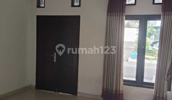 Disewa Rumah 3 Lantai Nayamn Siap Huni Lokasi Strategis di Sayap Margahayu Soekarno Hatta Bandung