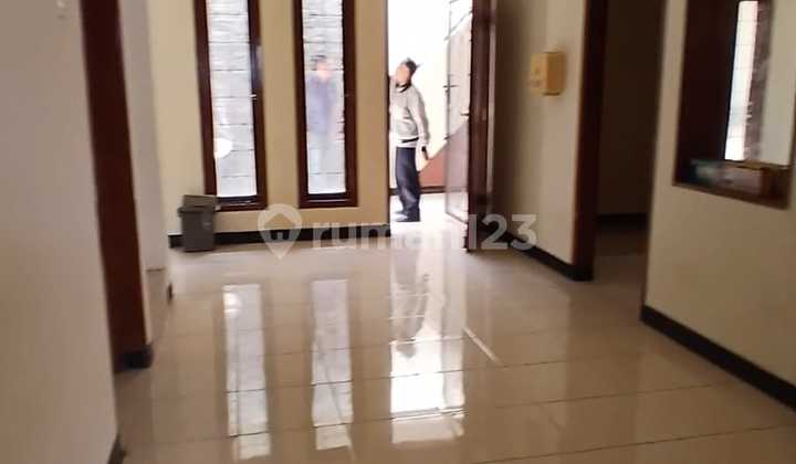 Nice House for Rent in Batununggal Area, Bandung