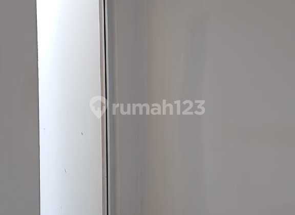 Ready-to-Occupy House in Australia Cluster Green Lake City Strategic