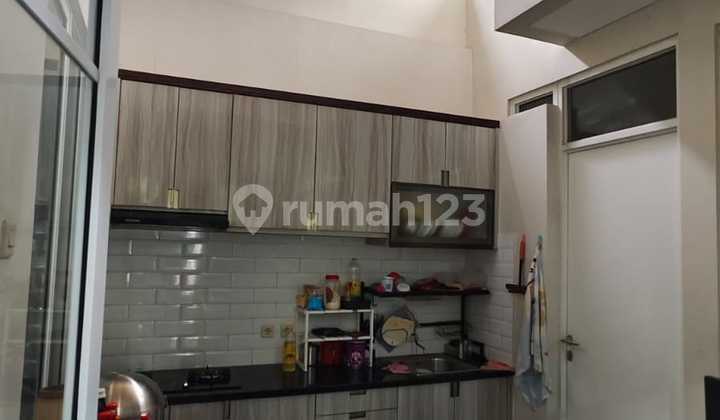 Rumah Siap Huni di Lavon Swan City Cluster Regalia Tangerang