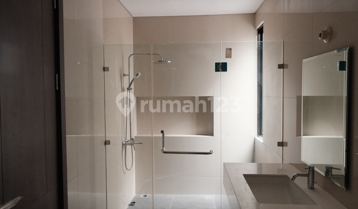 Rumah Cantik di Cluster Eldora Suvarna Sutra 2