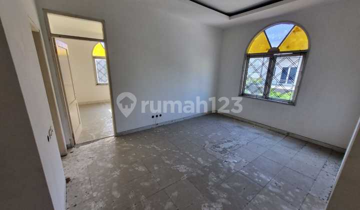 Rumah di Taman Semanan Indah Jakarta Barat Strategis Nego  1