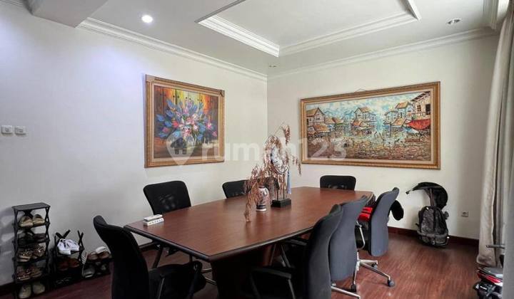 Ready-to-Occupy House on Jl. Permata Hijau, Kebayoran Lama, South Jakarta 2