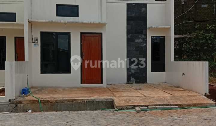 Ready-to-Occupy House Near Undip Campus Tembalang Semarang 1