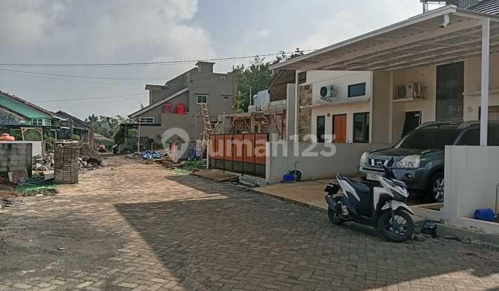 New House Strategic Easy Access Around Campus in Semarang 2
