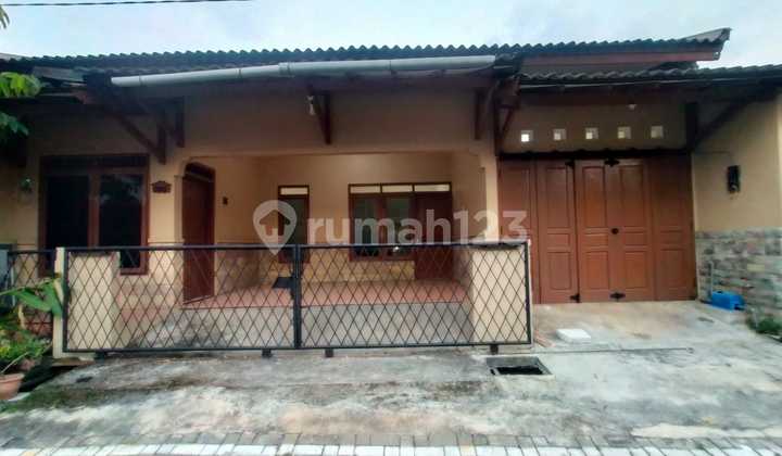 Pasadena House in Manyaran, Move-in Ready, Highly Strategic Location 1