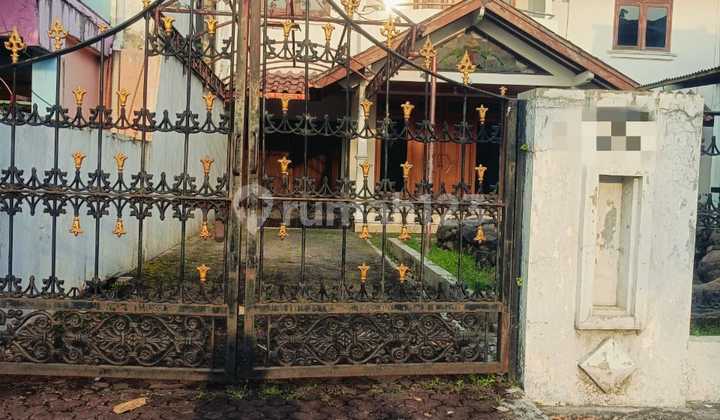 Roadside Attached House in Sampangan, Very Promising for Office and Business in Semarang. 1