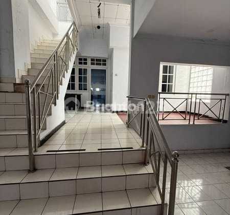 Strategic Shophouse in Serang