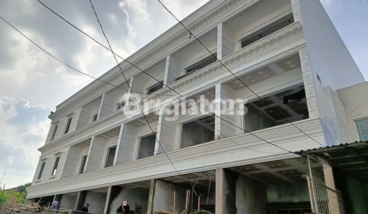 RUKO GANDENG INDENT 3 LANTAI + ROOFTOP – LOKASI STRATEGIS TANJUNG DUREN UTARA!