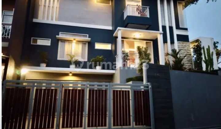 Luxury 2-Story House/Villa Plus Kitchen Set in Kol. Masturi