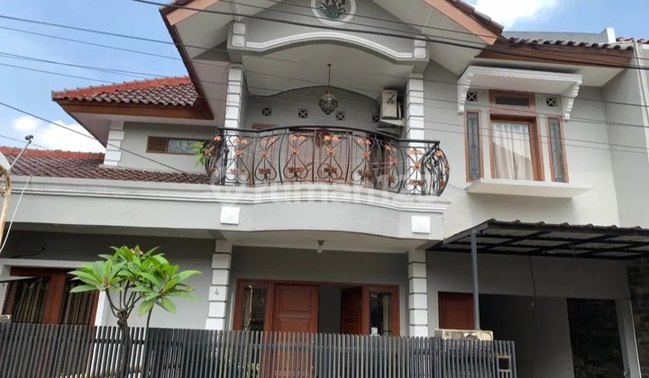 Jual Cepat Rumah Semi Furnished 2 LT di Margahayu Raya Jual Cepat Rumah Semi Furnished 2 LT di Margahayu Raya