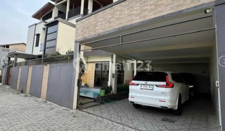 Quick Sale Furnished House with Swimming Pool in Lembang 2