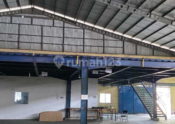 For Rent: Warehouse in Tigaraksa, Building area 5000 m², 40 ft container access, Includes office, security post.