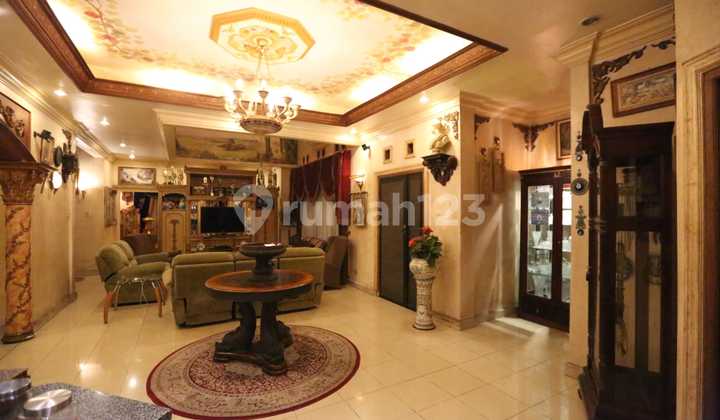 Lengkap Kolam Renang Tidak Banjir Strategis 2