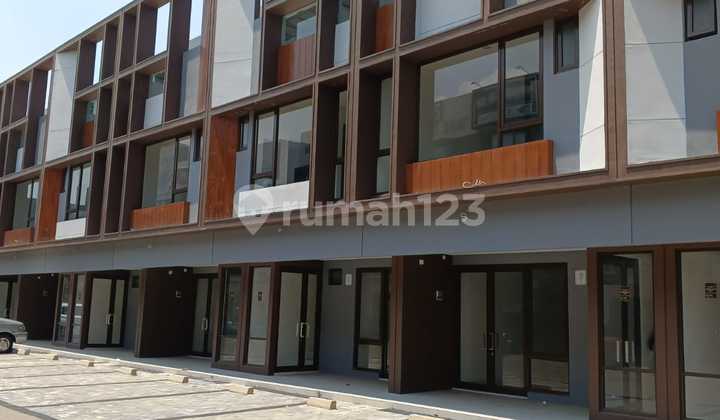 Ruko Lbd Commercial 3 Lantai - Harga 1,8M Lokasi Strategis Bsd City
