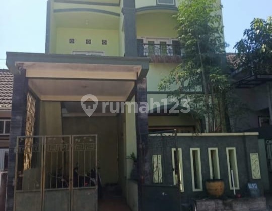 Cheap Sale 3-Story Ruko in Joyosuko Merjosari Near UIN Cheap Sale 3-Story Ruko in Joyosuko Merjosari Near UIN