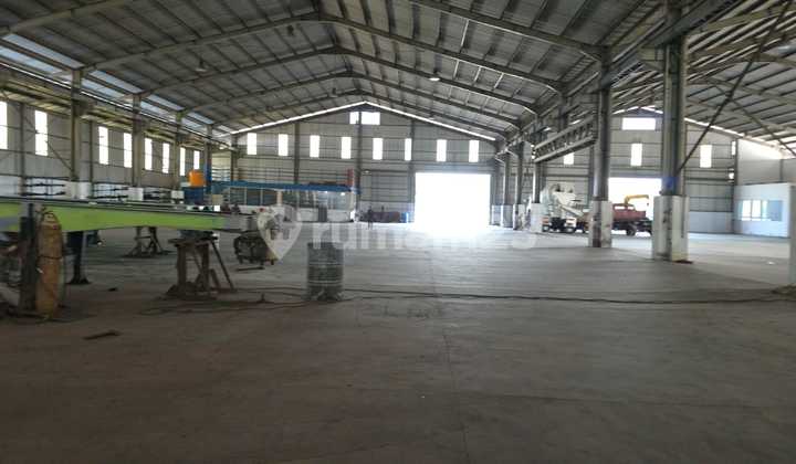 Wide Warehouse in Gresik Ready to Occupy Industrial Area Wide Warehouse in Gresik Ready to Occupy Industrial Area