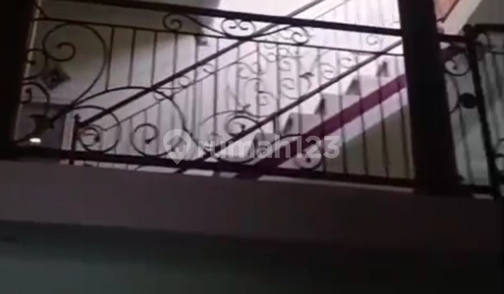 Rumah Murah di Turen dengan Tanah Luas Mobil bisa Simpangan 2