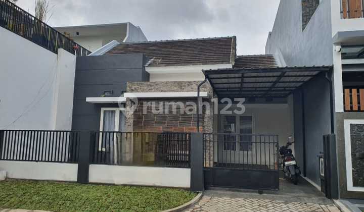 Rumah Classic Permata Jingga Suhat Malang
