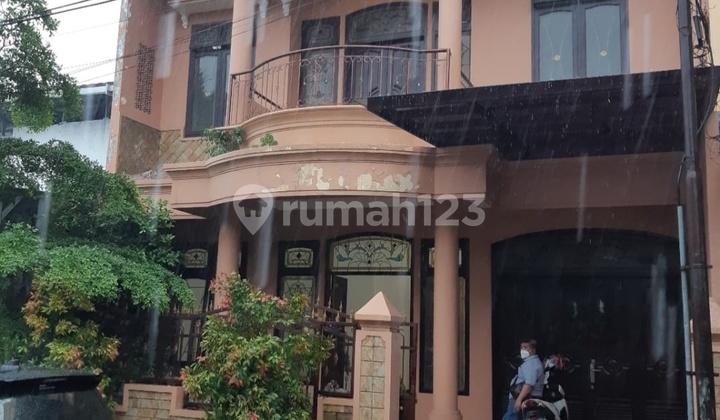 Rumah 3 Lantai di Jalan Bunga Bunga Lowokwaru Dekat Ub dan Poltek