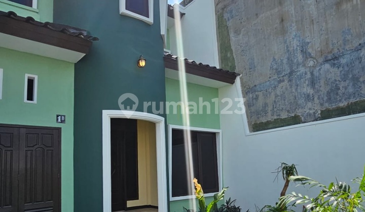 For Sale Ready-to-Occupy House in Kalpataru Near Suhat Axis
