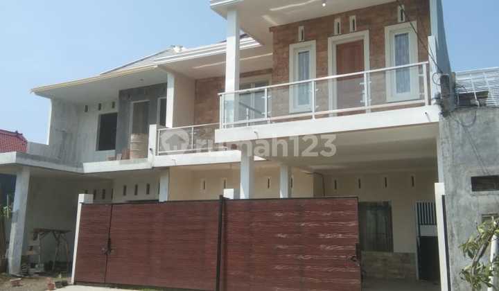 For Sale Luxury City Center House Near Suhat Malang + Swimming Pool For Sale Luxury City Center House Near Suhat Malang + Swimming Pool