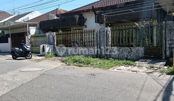Dijual Tanah Strategis Di Bunga Bunga Dekat Un