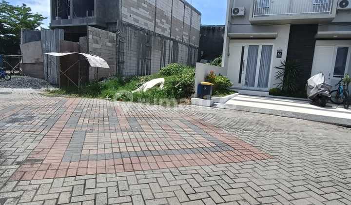 Land for Sale Ready to Build on Jl. Candi Mendut in a Densely Populated Boarding House Area.